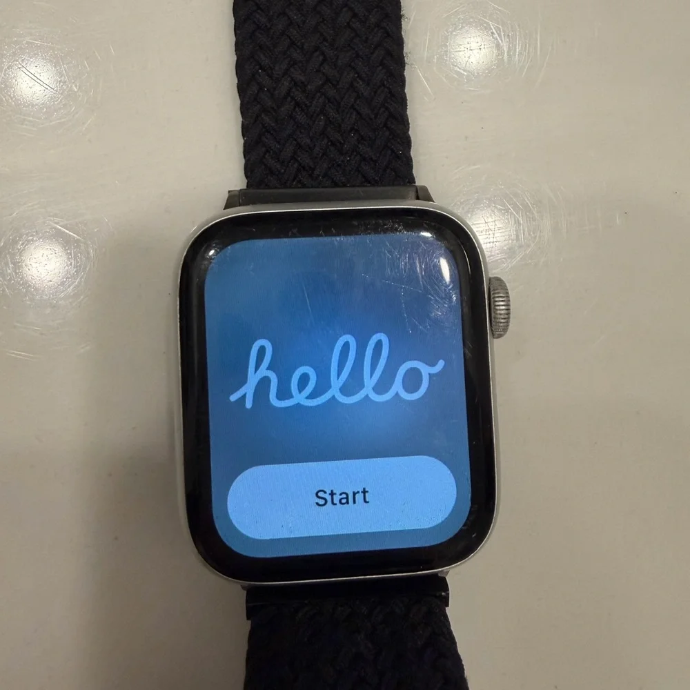 Apple Watch Series 6 (GPS + Cellular) – 44mm – Black Band